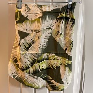 Express printed strapless, bandana style, tube top NWT